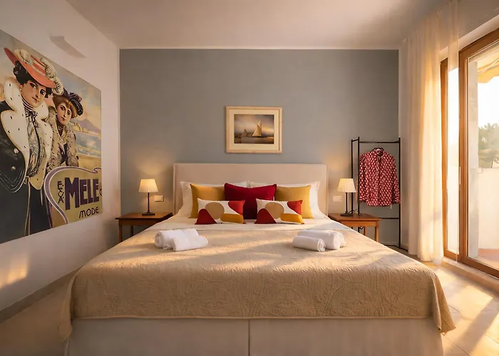 Molo Angioino Suites